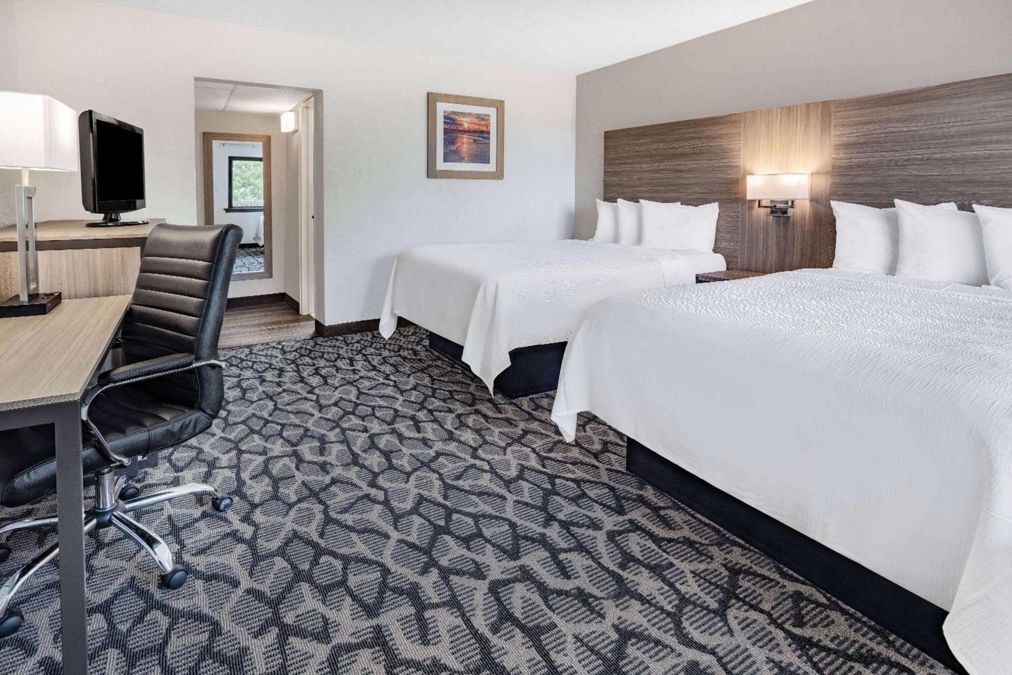 Ramada By Wyndham West Atlantic City Egg Harbor Township Esterno foto